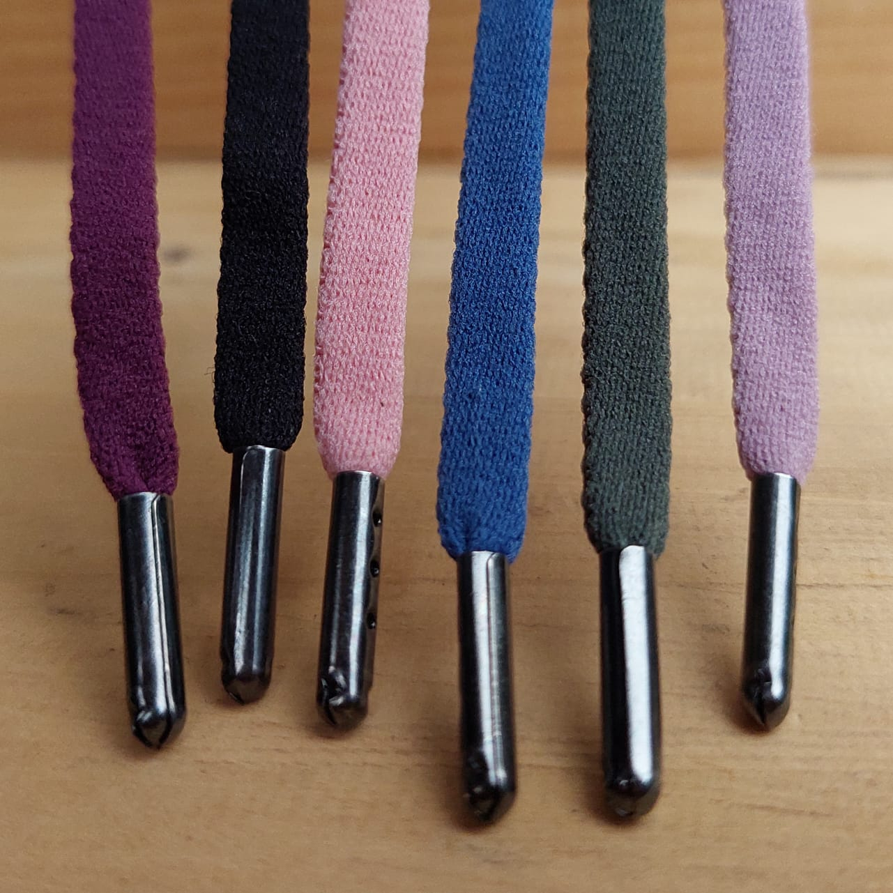 Tali Sepatu Tali Celana Premium Flat Ujung Aglet Besi Premium