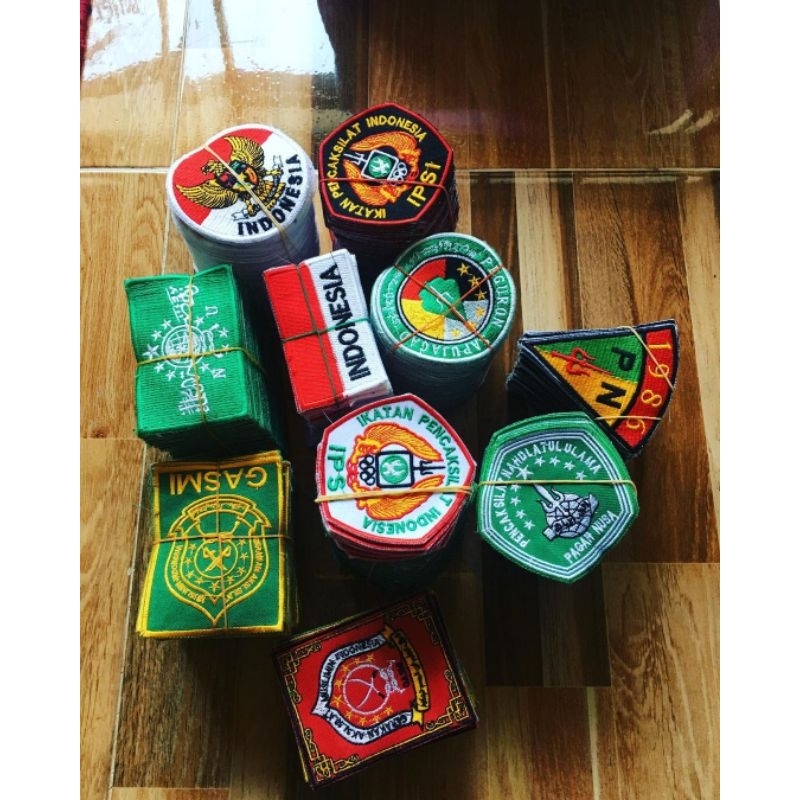 bed emblem (Badge) atribut pagar nusa