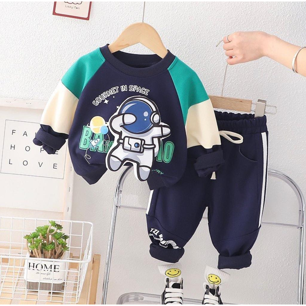 SWEATER TERBARU UNTUK ANAK LAKI-LAKI DAN PEREMPUAN USIA 1-5 TAHUN TERPOPULER MOTIF ASTRONOT SPACEMAN TERLARIS