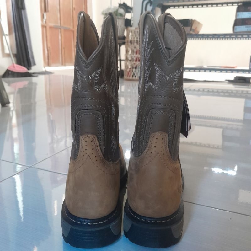 sepatu safety ariat