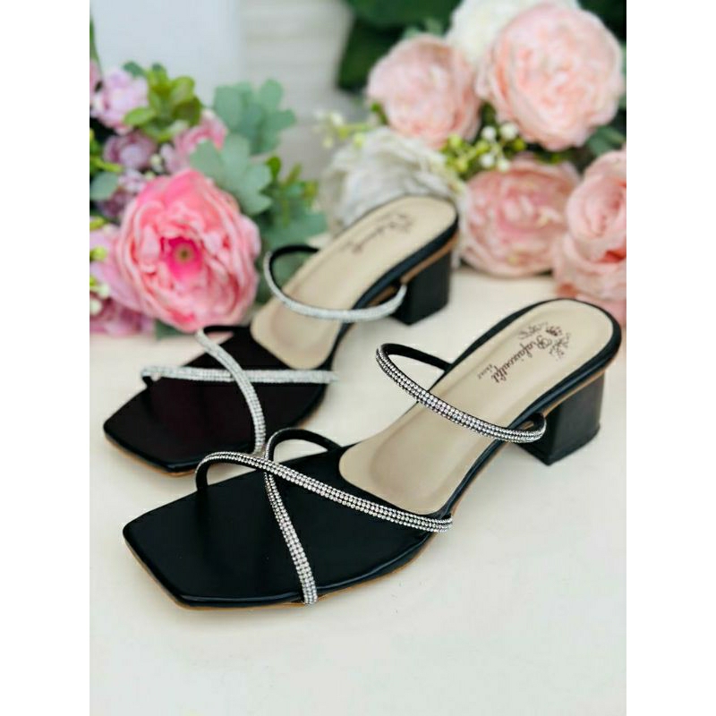 Sandal kondangan Cantik Nabila hitam 5cm tahu