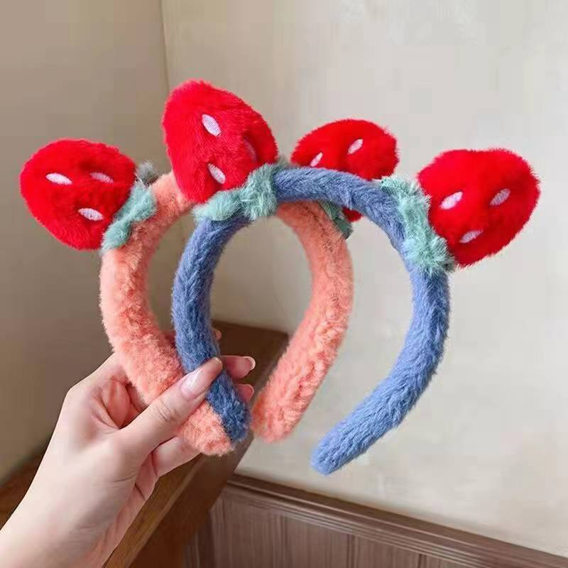 Bando Lucu stroberi tiga dimensi yang lucu musim gugur dan musim dingin gadis baru ikat kepala manis ikat kepala mencuci wajah make-up ikat kepala hiasan kepala Korea HeadBand