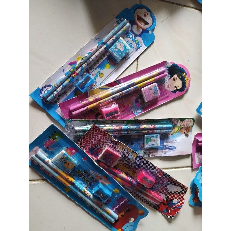 

pensil+rautan+penghapus/alat tulis set