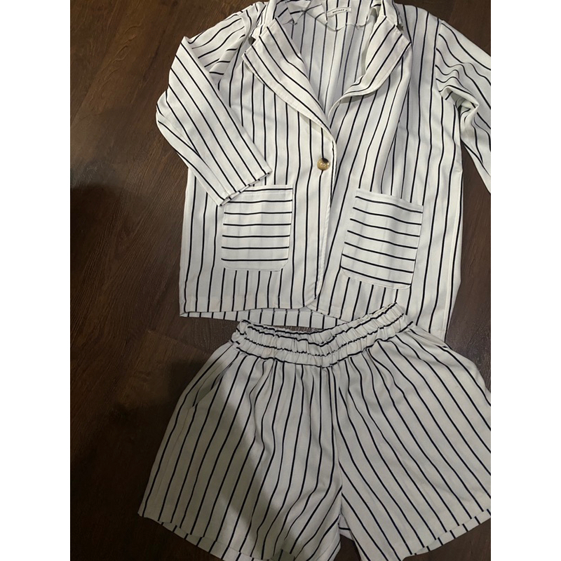 One set blazer/outer + celana/pants atasan dan bawahan