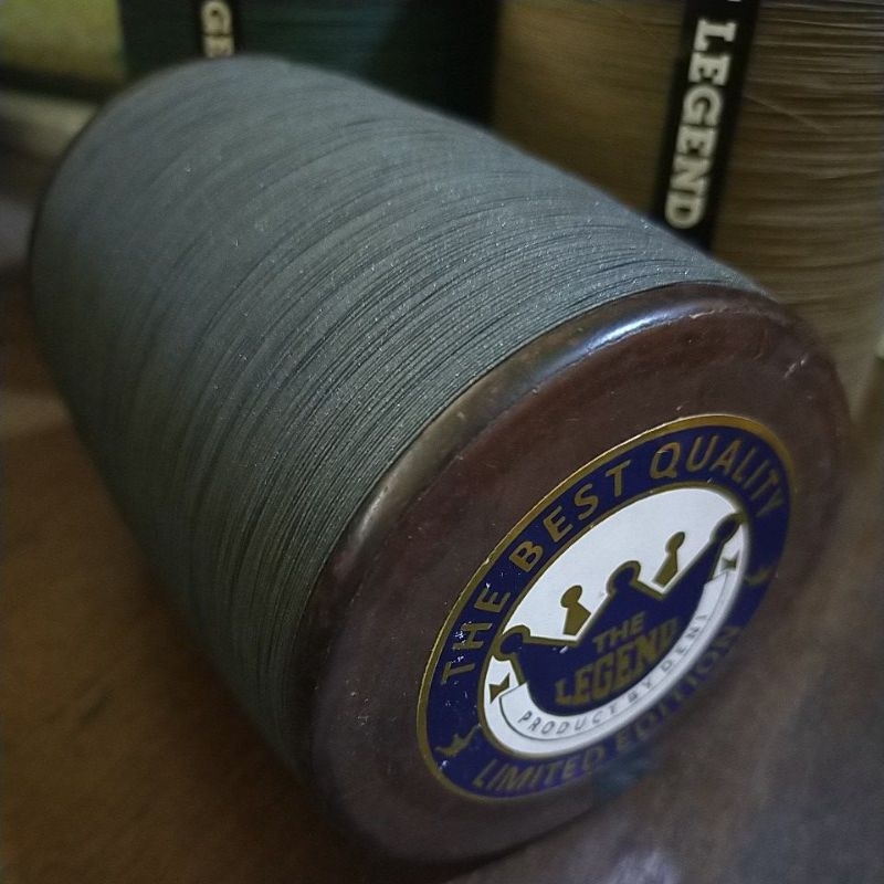 Gelasan senar molor THE LEGEND MAHKOTA klos kayu 6000 yard original Deni The Legend