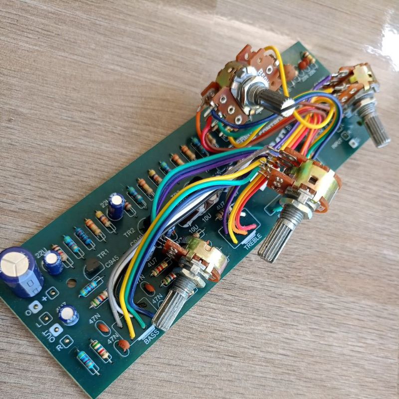Tone Control 4 Tr Stereo TC 007T