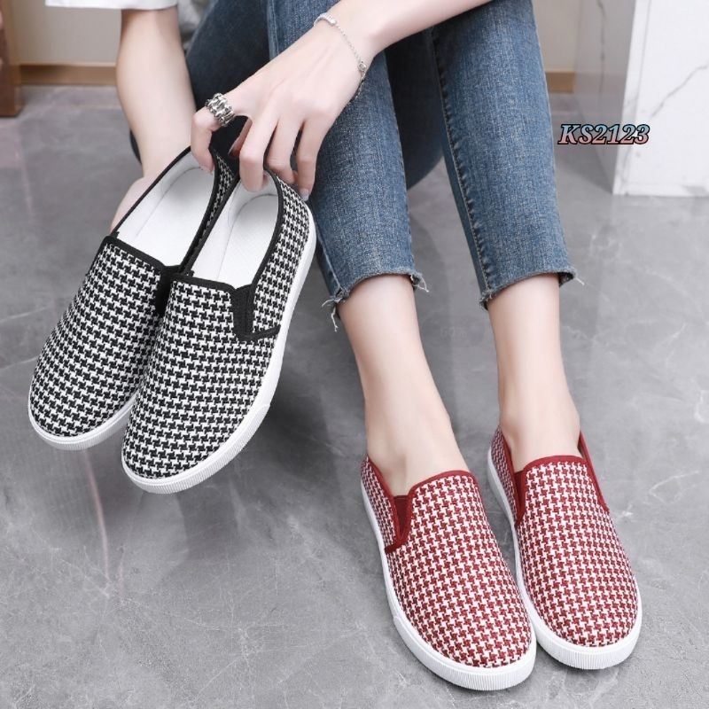 KANOSUE SLIP ON SEPATU CASUAL ANTI SLIP KS2123 IQ