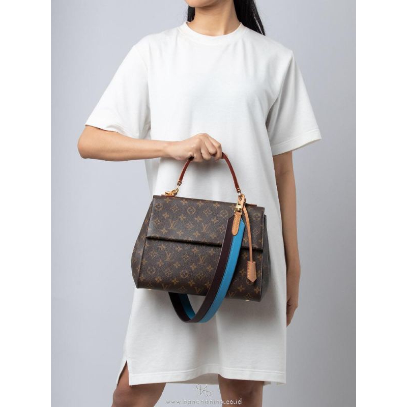 M 42735 / Z42738 New Sling Bag Clunny MM Monogram Sz 30 Bag Blue Strap ( Ada chip & kulit asli serap