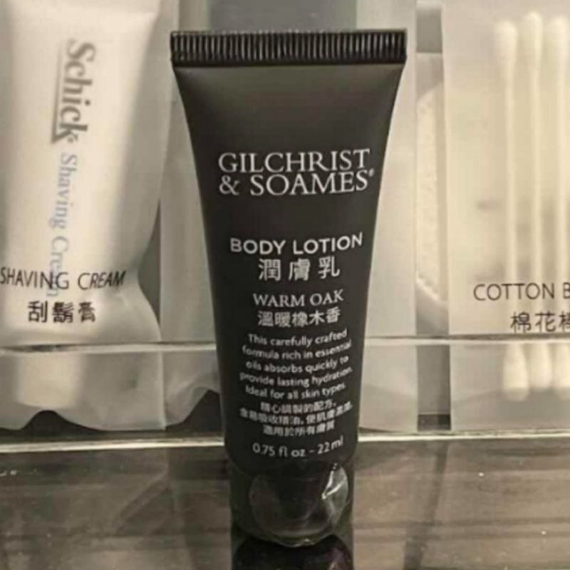 GILCHRIST &amp; SOAMES WARM OAK HAND AND BODY LOTION - 22 ML - NATURAL, ESSENTIAL OILS, ALL SKIN TYPES, ZERO PARABENS, SULFATES, &amp;  PHTHALATES
