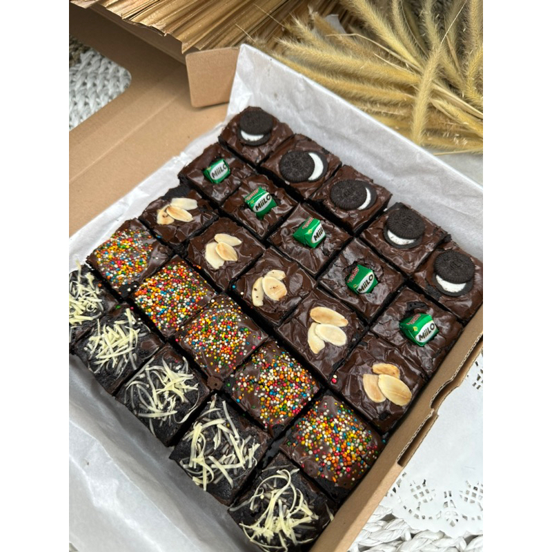

Brownies Fudgy Good Taste (panggang uk 22 x 22 cm, 25 potong)