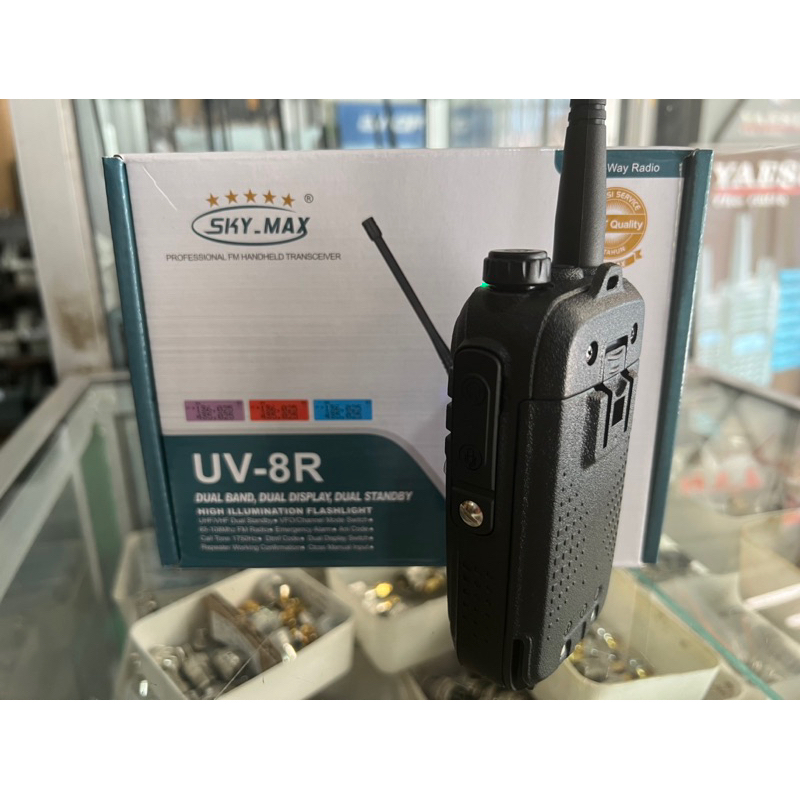 Sky Max UV-8R
