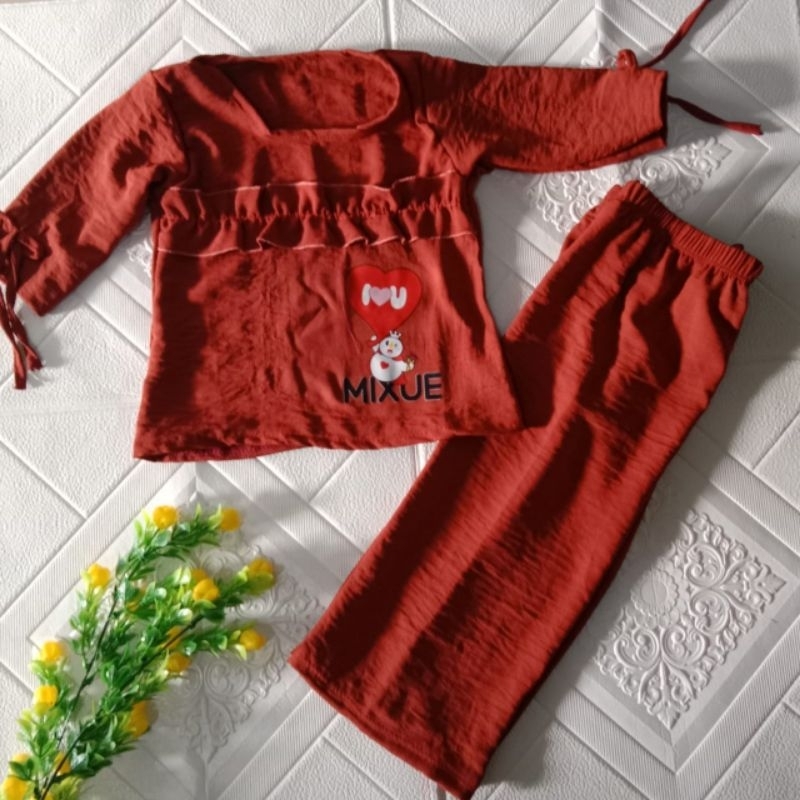 ONE SET ANAK SERUT DADA UMUR 2-7 TAHUN CRINGKLE AIRFLOW FREE GIFT/ SETELAN ANAK SERUT DADA VIRAL