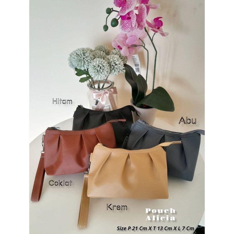 ALICIA POUCH IMUT