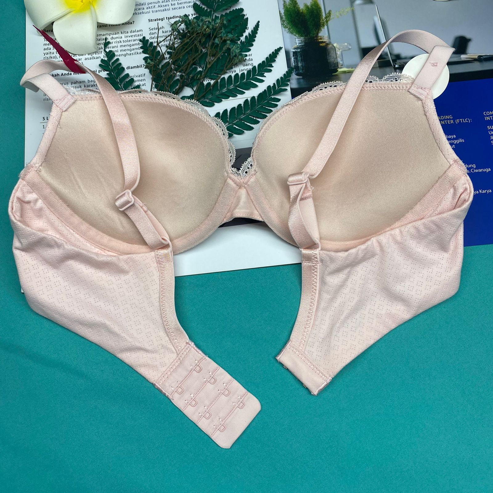 BRA / BH WANITA 1613 BUSA SEDANG ADA KAWAT SIZE 34-38