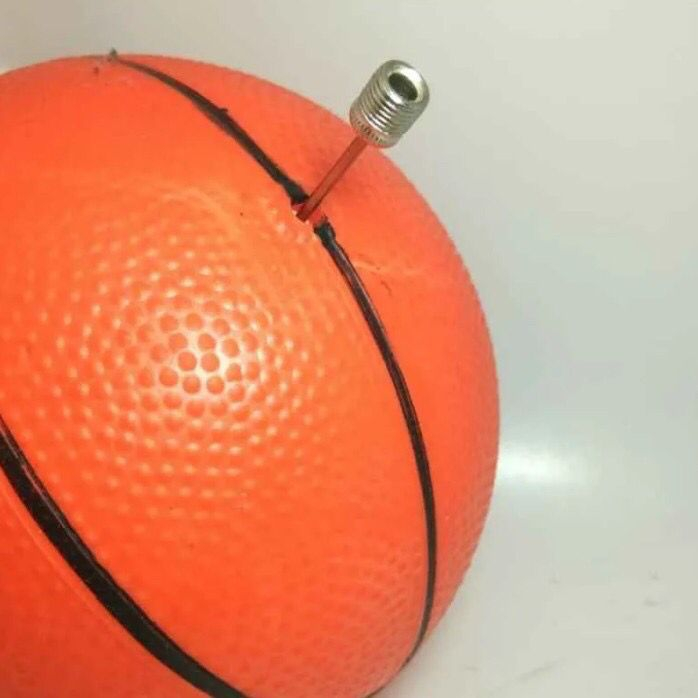 Mainan olahraga anak bola basket karet ukuran 22 cm