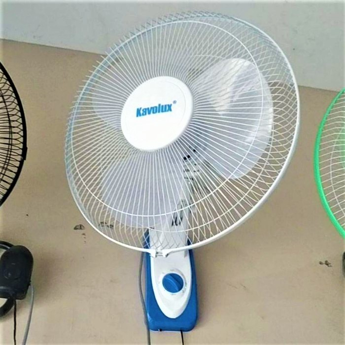 Kipas Angin Welhome Dinding Berdiri / WALL FAN 16 Inch KAVOLUX Kipas Dinding 16&quot; Wallfan 16 Inc