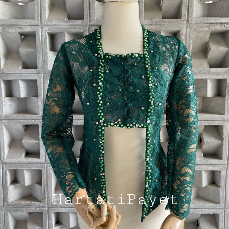 Kebaya Kutubaru Mutiara / Kebaya Kutu Baru Brokat Modern