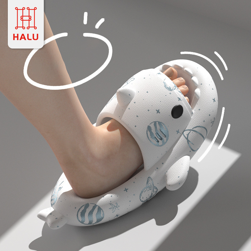 HALU Sandal Hiu Kartun Sendal Shark Dewasa Sandal Karet Hiu Dewasa Couple Pria Wanita Sandal Slip On