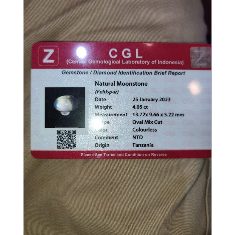natural moonstone Ceylon/tanzania estimasi