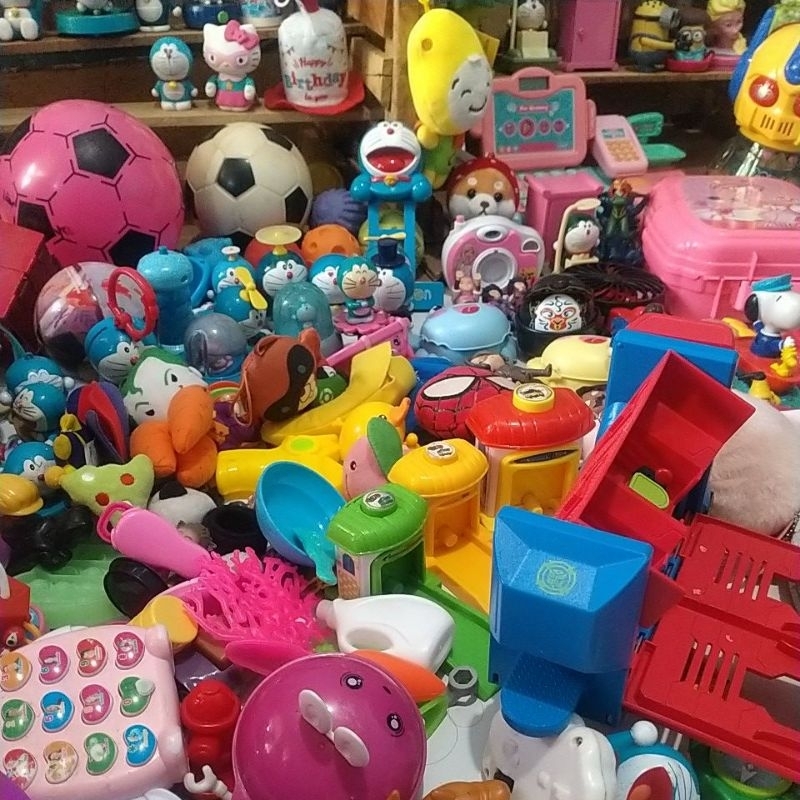 

Link CO Mainan Live Bahan Dekorasi topper