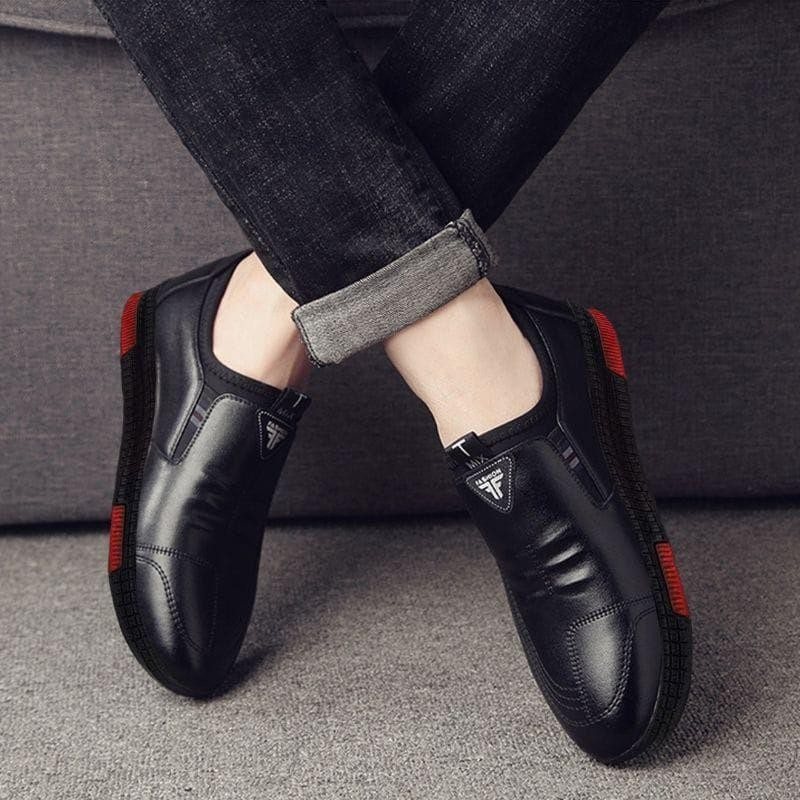 Sepatu pria model slip on pentofel Elegan Hitam da Cokelat NB006
