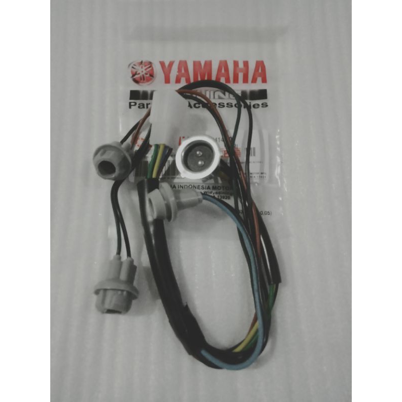 FITING SOKET LAMPU DEPAN MIO SOUL KARBU
