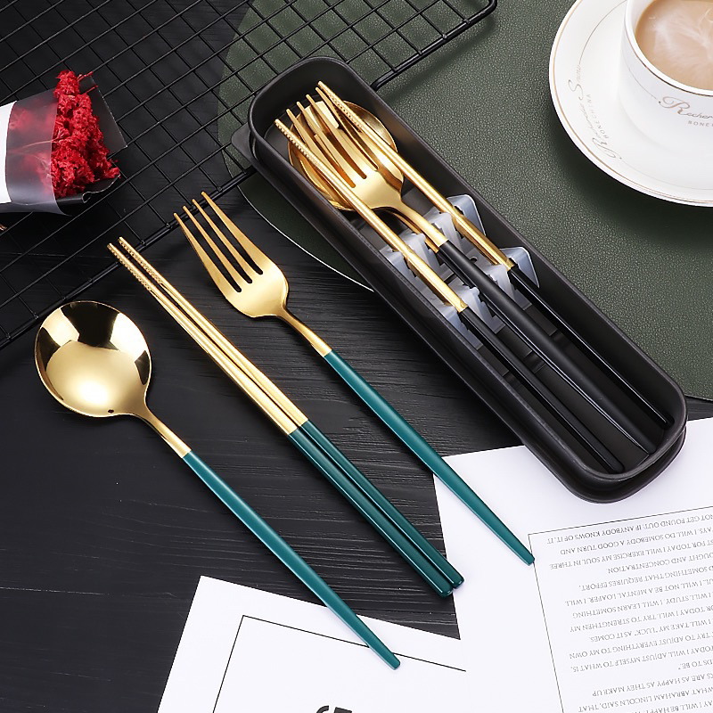Sendok Emas Set Mewah Cantik / Travelling Cutlery / Set Alat Makan Praktis