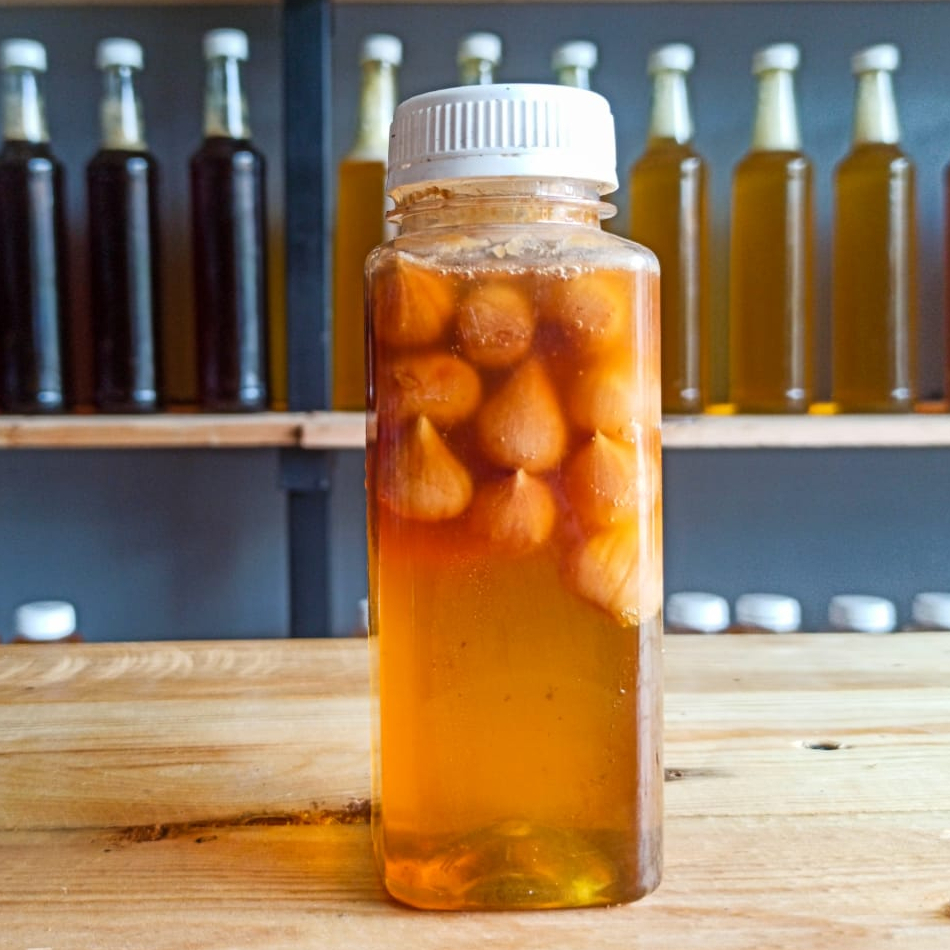 

Madu Bawang Lanang Tunggal 350 Gram Mencegah Kolesterol Tambah Stamina Asam Urat | Rumah Madu Pacet