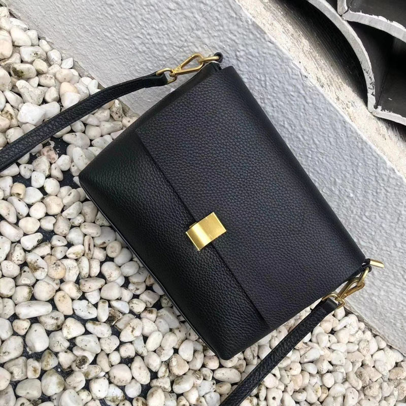 tas wanitaselempangtas bahu wanita importTas Fashion Wanita Terbaru 2023Kain berkualitas