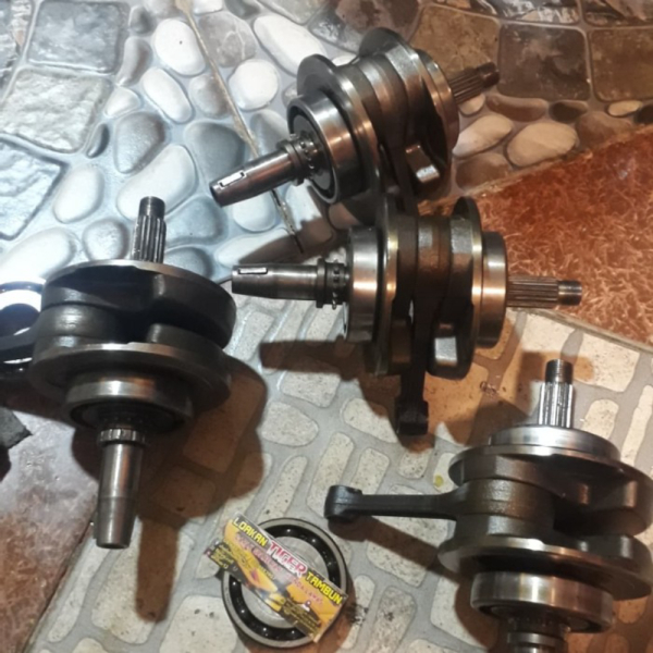 {Bekas} kruk as /bandul tiger 2000 ori Diskon