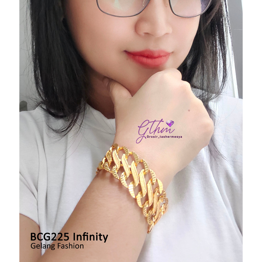 Gelang Sisik Naga Infinity Ukir Lebar  Mewah Elegan Anti karat Cocok dipakai pesta kondangan bcg225