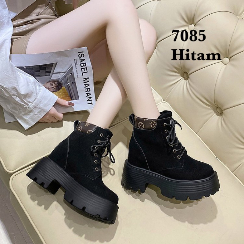 SEPATU WANITA WEDGES IMPOR TERBARU 7083