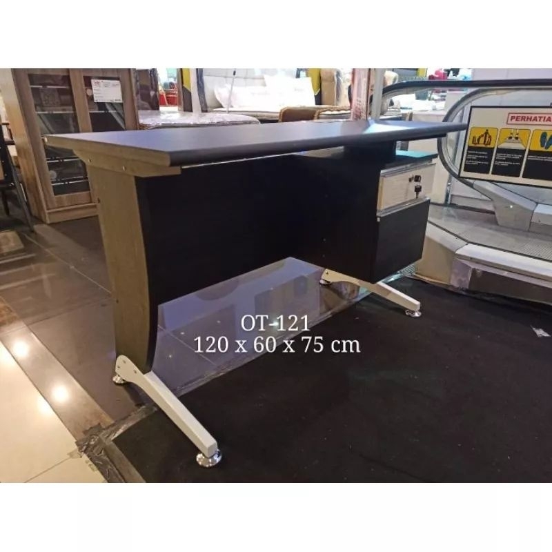 Meja Kantor Siantano OT 121