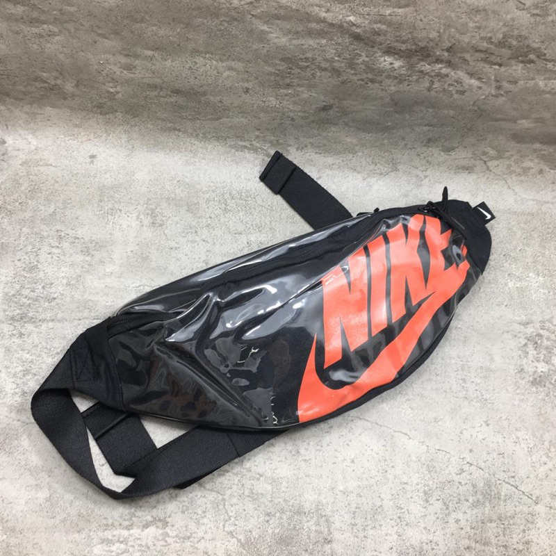 NIKE Heritage Hip Pack