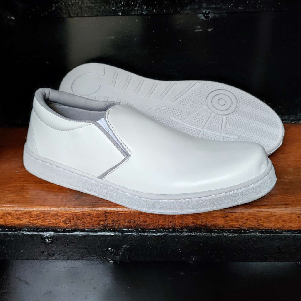 Sepatu Slip On Putih Polos Seragam Kerja Pria Wanita Slop Casual Tanpa Tali Ukuran 36 Sampai 43