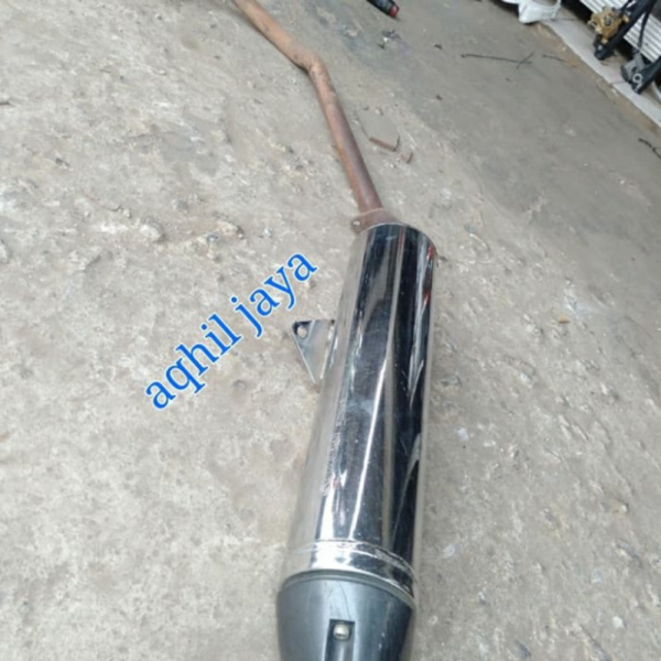 {Bekas} knalpot standar original Suzuki Satria fu Berkualitas