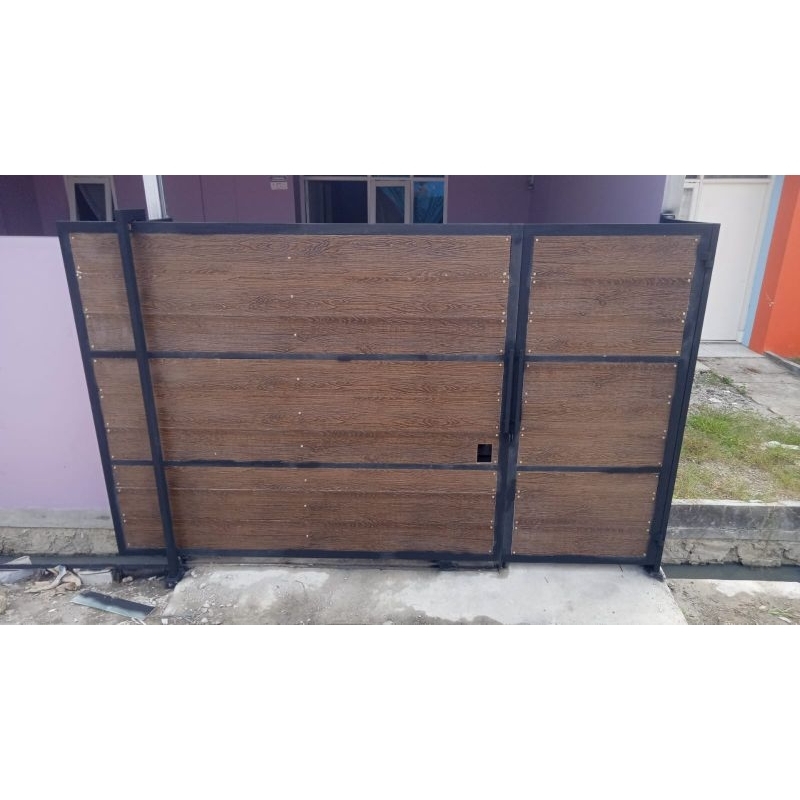 pagar minimalis kombinasi lisplang pesanan bp Riki puri harmoni muktiwari.cibitung bekasi