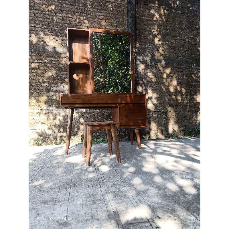 Meja rias minimalis jati - meja rias retro - tolet kayu jati