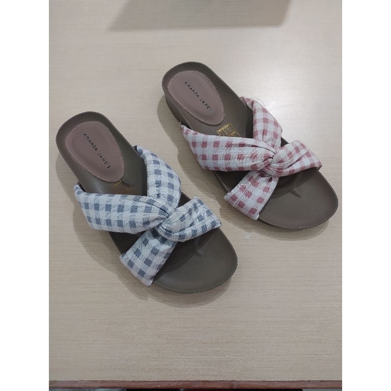 sandal karet model terbaru Amanda jean's