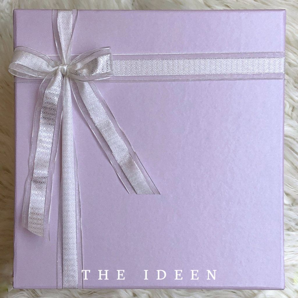 THE IDEEN - 010-02 | HAMPERS SOFT PINK CEWEK HIJAB SEGIEMPAT TEDDY BEAR FREE KARTU UCAPAN | GIFT SET HARD BOX PREMIUM | KADO HARI GURU WISUDA GRADUATION ANNIVERSARY PERNIKAHAN ULANG TAHUN | BINGKISAN PARSEL SOUVENIR HADIAH WEDDING LEBARAN IDUL ADHA