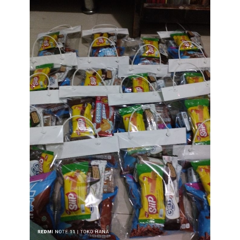 

Paket snack ulang tahuna / idul fitri