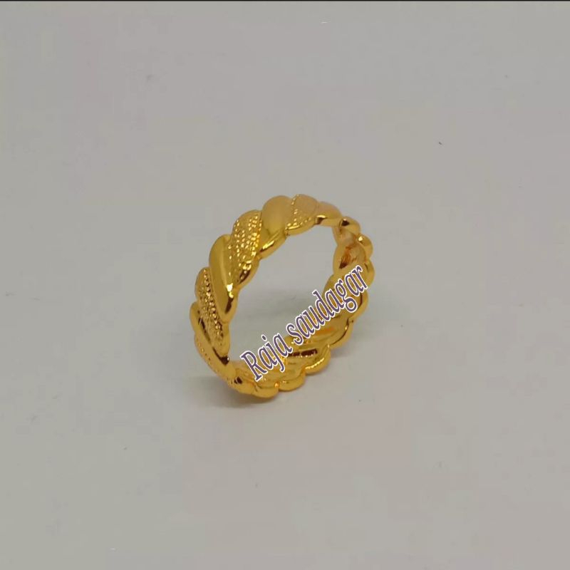 Cincin Titanium Wanita Asli Anti Luntur Lapis Emas 24k Model Terbaru