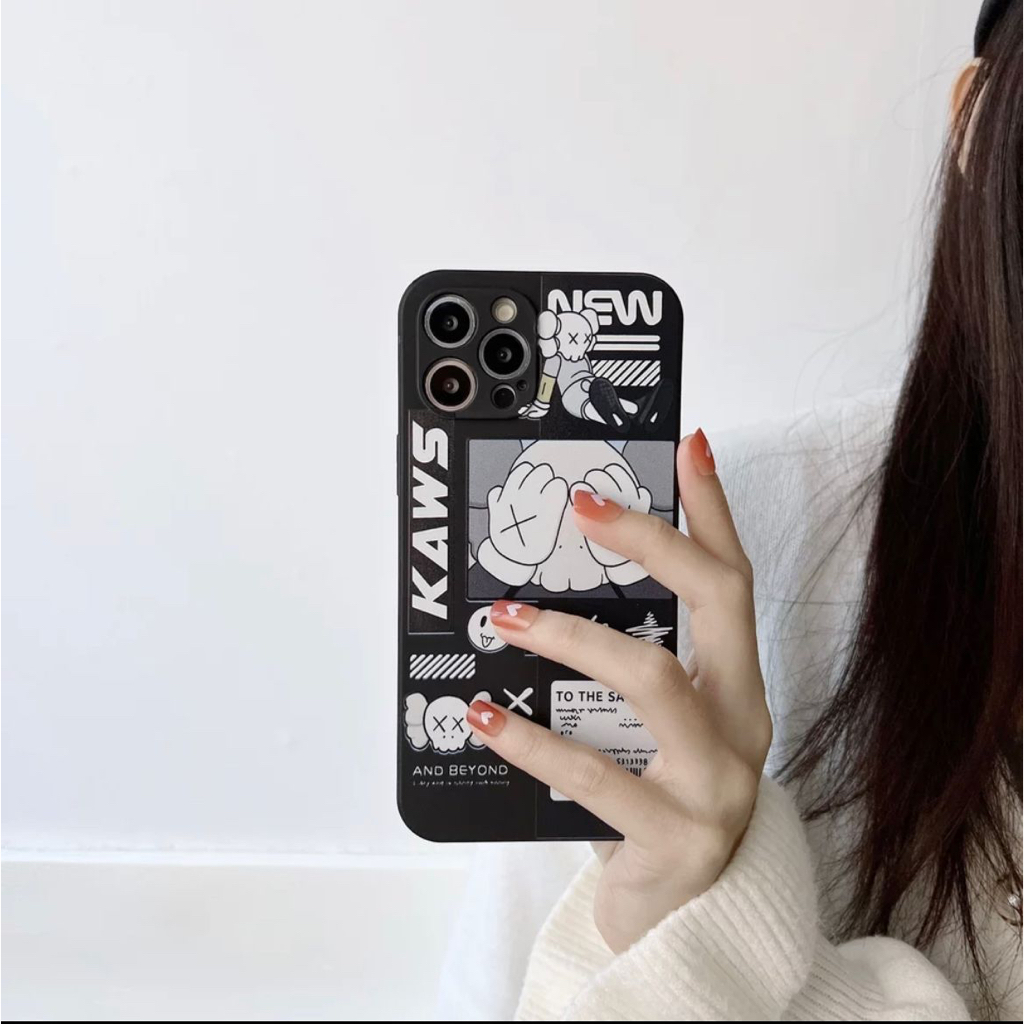 Silikon Black Kaws For Oppo A16E / A16K