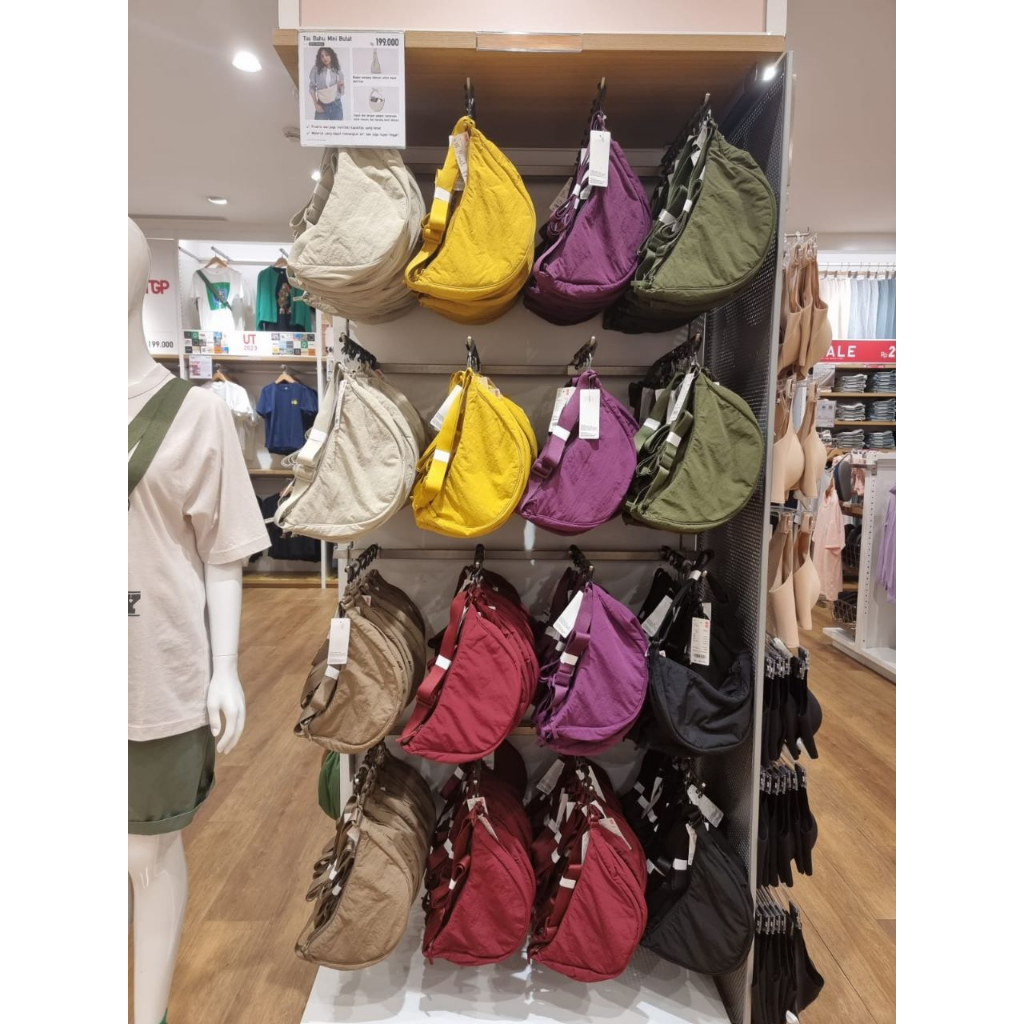 Tas Round Bahu Mini Uniqlo