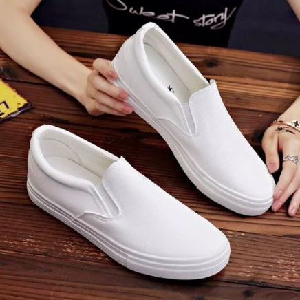 BAYAR DI TEMPAT !! Sepatu Walkers Slipon - Slip On Voltaire BW - Sepatu Slop Pria Wanita TERLARIS