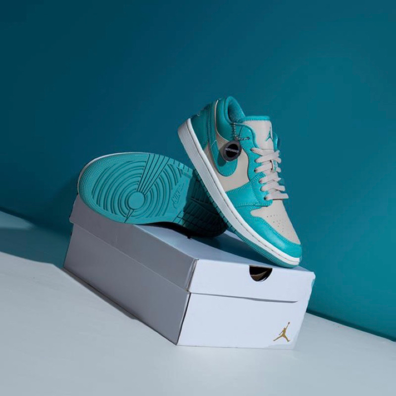 Air Jordan 1 Low Tropical Teal