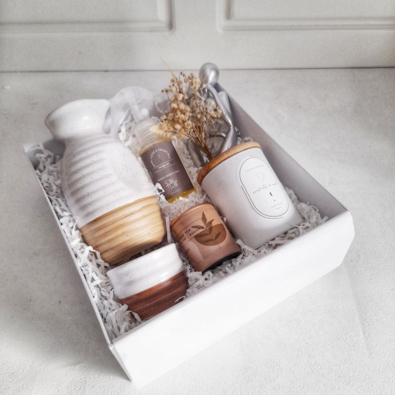

twigs.id Tranquilitea Box Set | Hampers Tea Candle and Home Decor Set