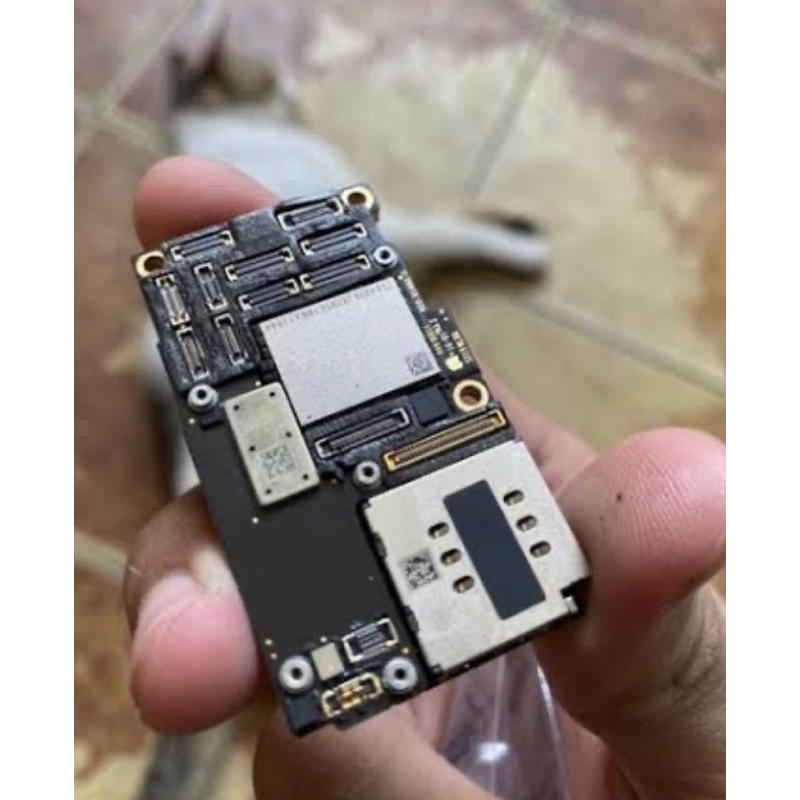 mesin iphone 11 pro max logicboard
