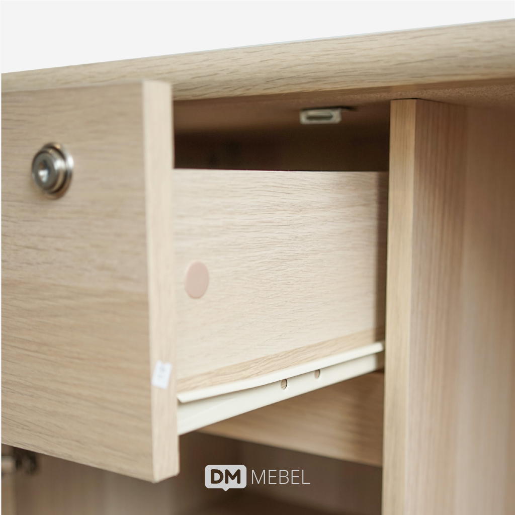 Meja Kantor Elite DK 160 Pro Oak - DM Mebel