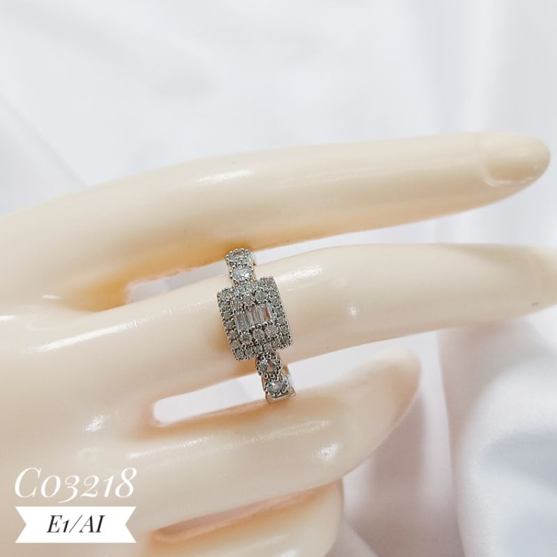 Cincin xuping permata zircon ukuran fleksibel C03218